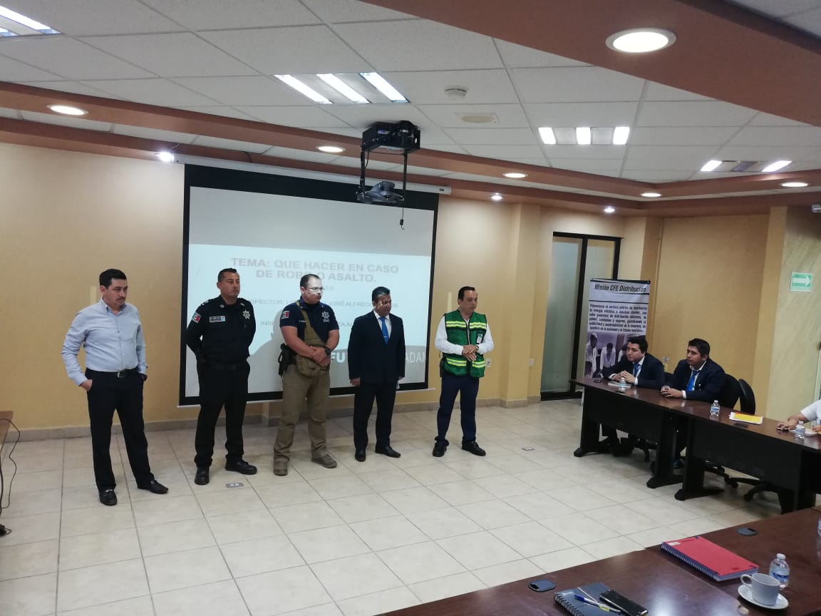 Imparte SSP conferencia a personal de la CFE