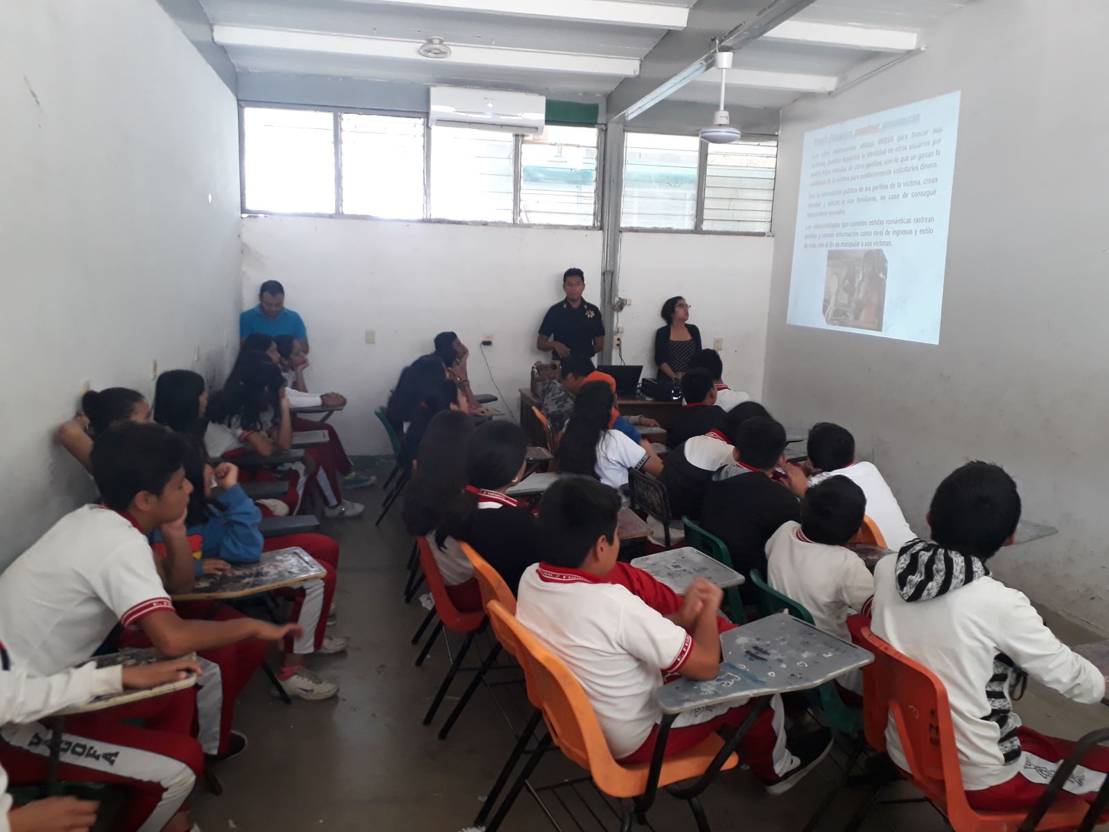 Policía Cibernética de la SSP imparte pláticas a estudiantes de nivel básico