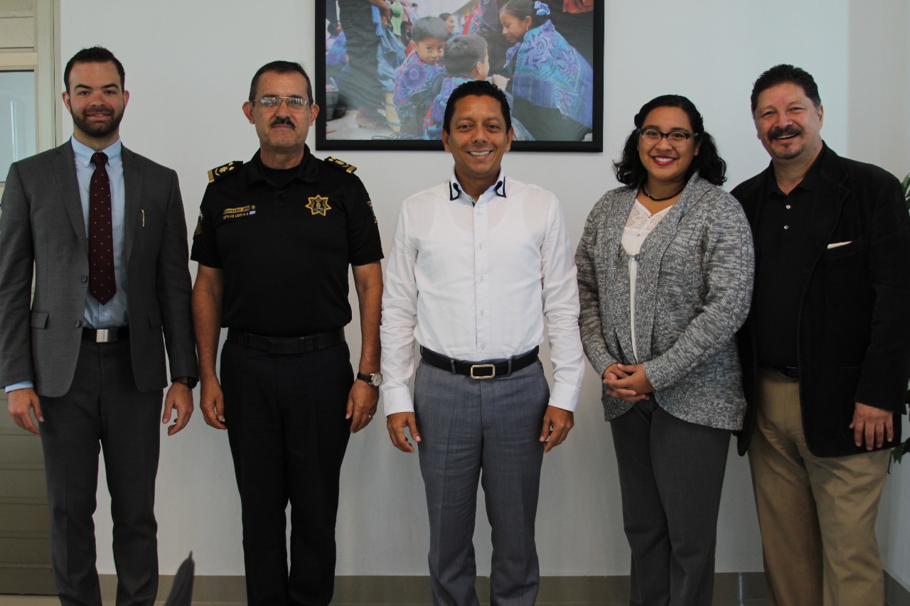 Reconoce Llaven Abarca coordinación con Embajada de EU en México