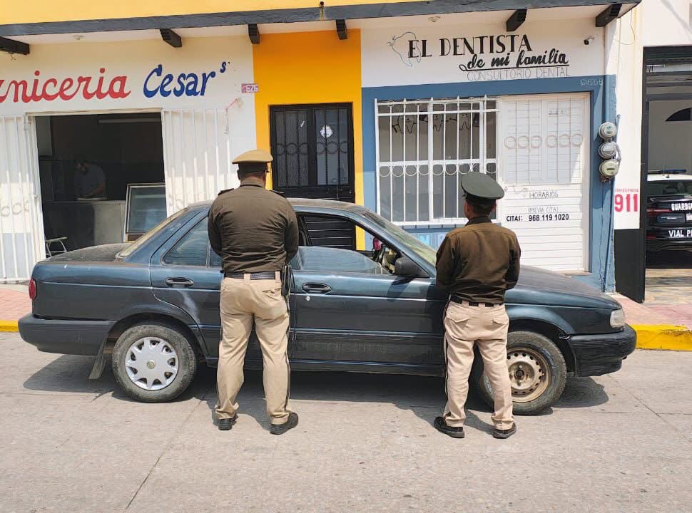 Aseguran vehículo con reporte de robo en Jiquipilas