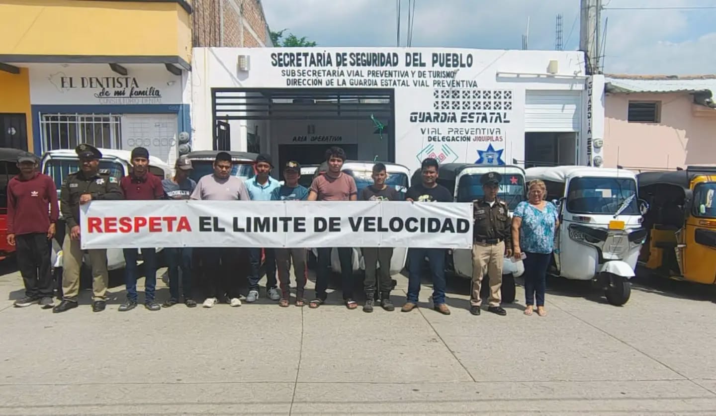 Imparte Guardia Vial Preventiva educación vial a mototaxista