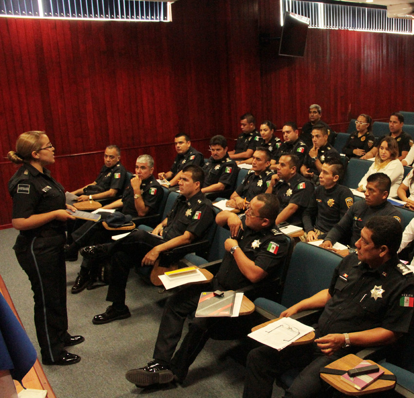 Comisión Nacional de Seguridad, capacita a policías de SSP en Juicios Orales