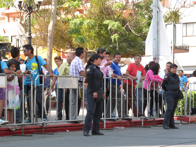 Gobierno de Chiapas garantiza seguridad en desfiles por el 105 aniversario de la Revolución Mexicana