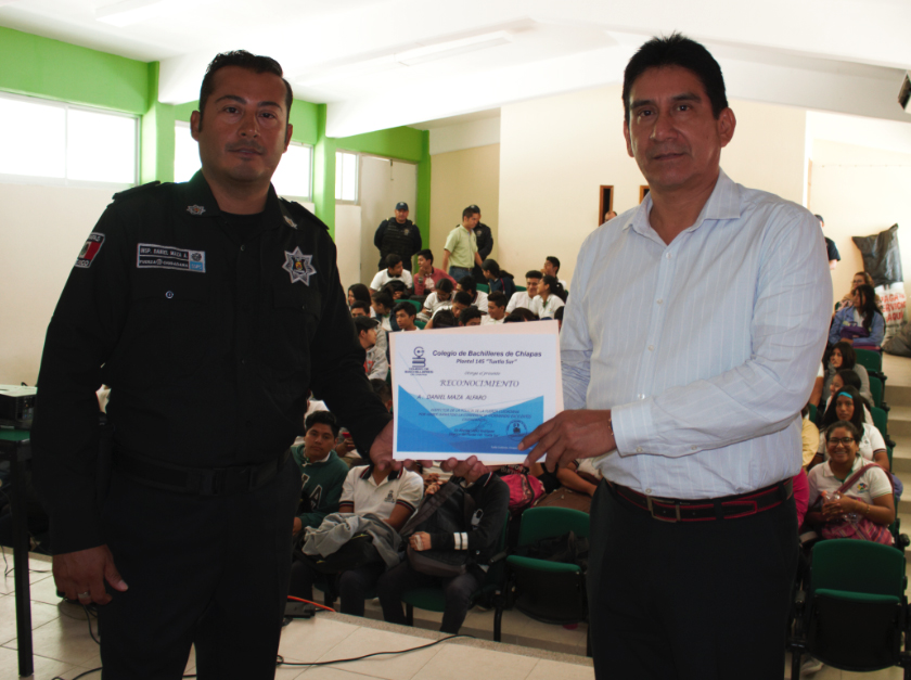 Con el programa "Fuerza Escolar", SSP beneficia a estudiantes del Cobach 145