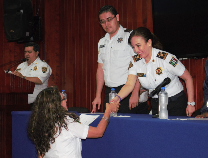 SSP entrega constancias a policías capacitados en violencia de género
