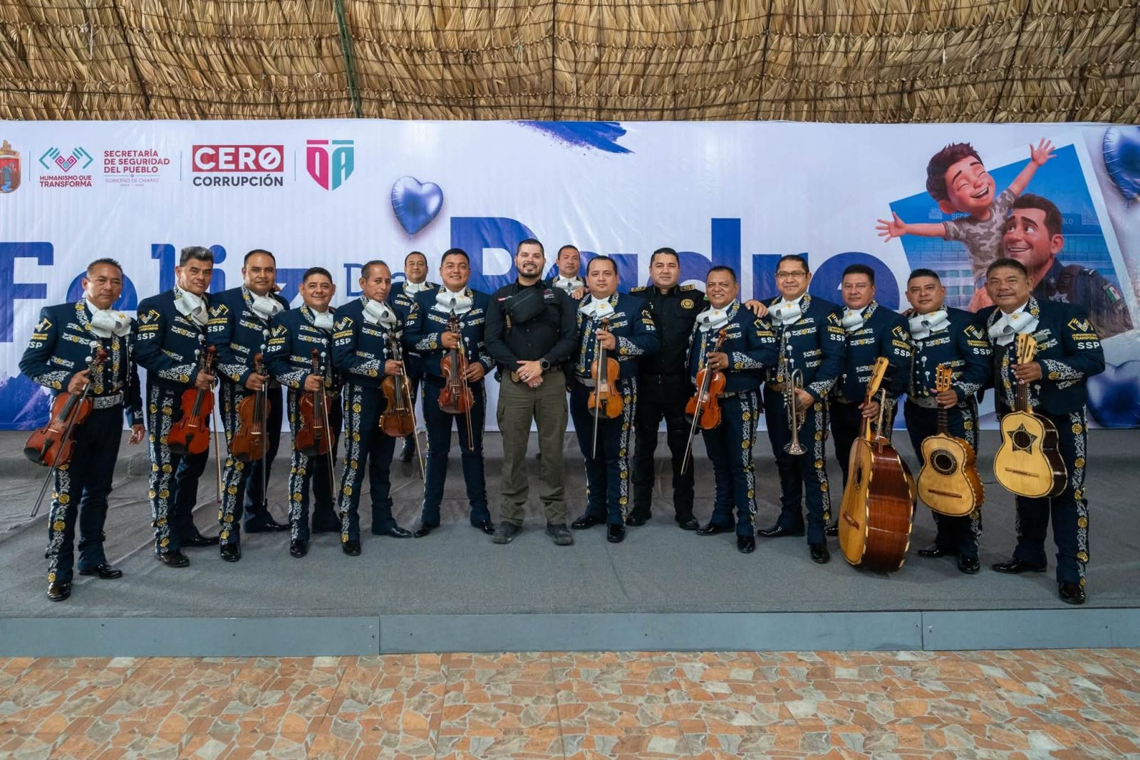 En representación del secretario de Seguridad del Pueblo, Óscar Alberto Aparicio Avendaño     
