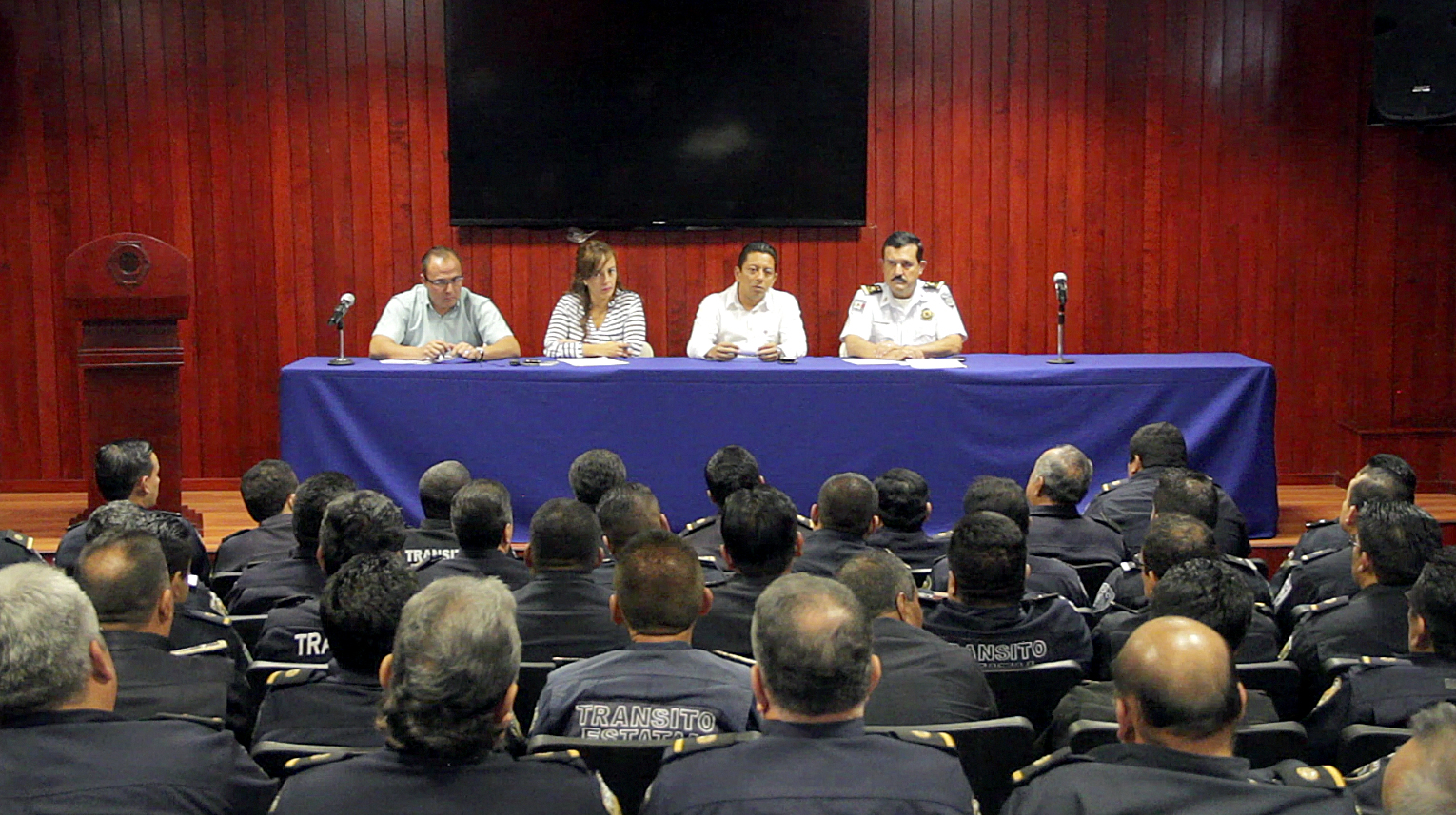 Titular de la SSP realiza reunión de evaluación y desempeño con Delegados de Tránsito