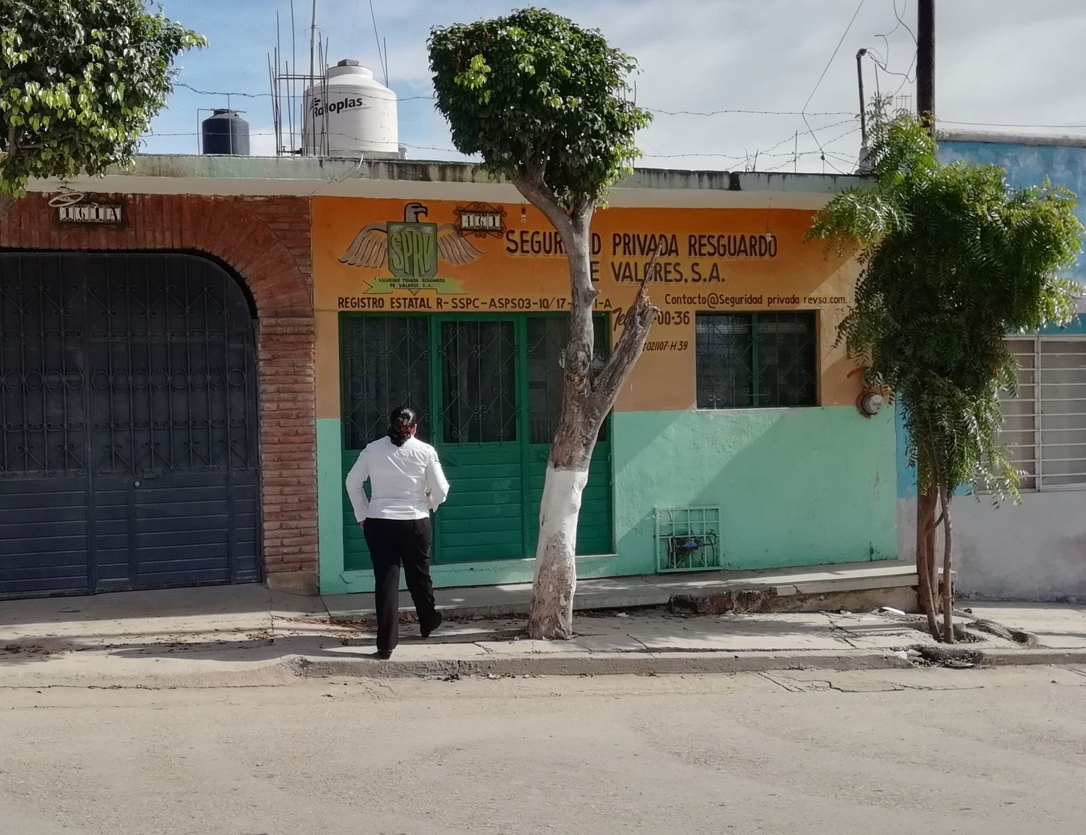 Siete empresas de seguridad privada cuentan con permiso para portar armas de fuego: SSP