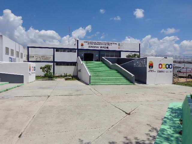 Reciben certificados de estudios básicos internos de penales de Chiapas: SSP
