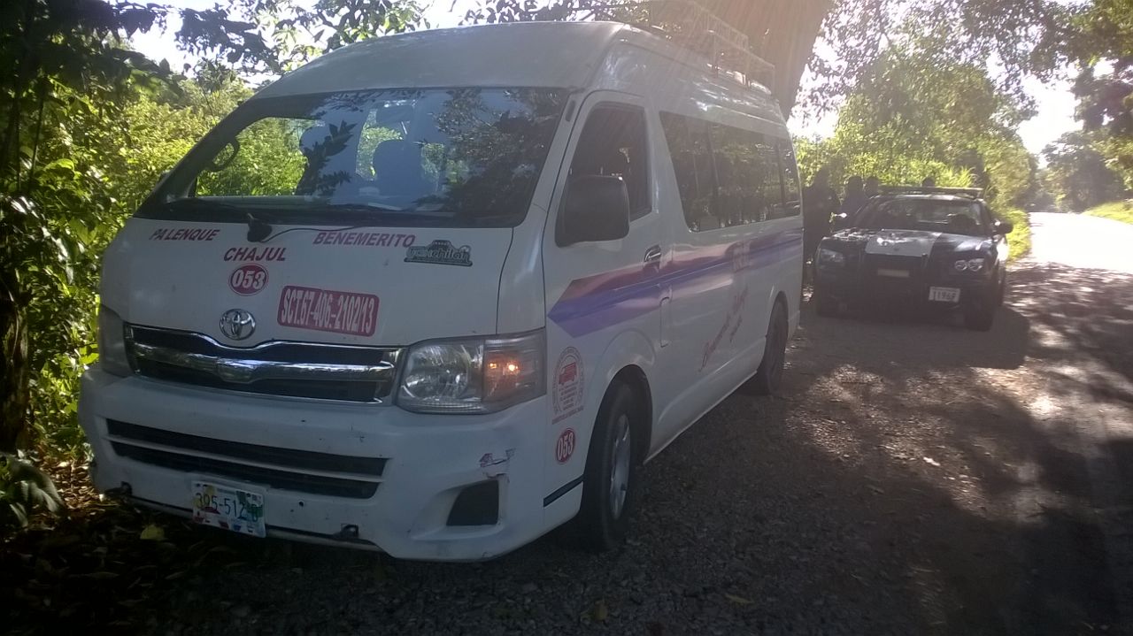 SSP rescata a 13 migrantes y detiene a 2 personas