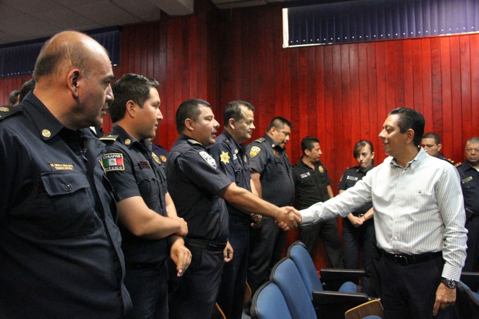 Llaven Abarca oficializa cambios en las Delegaciones de Tránsito del Estado