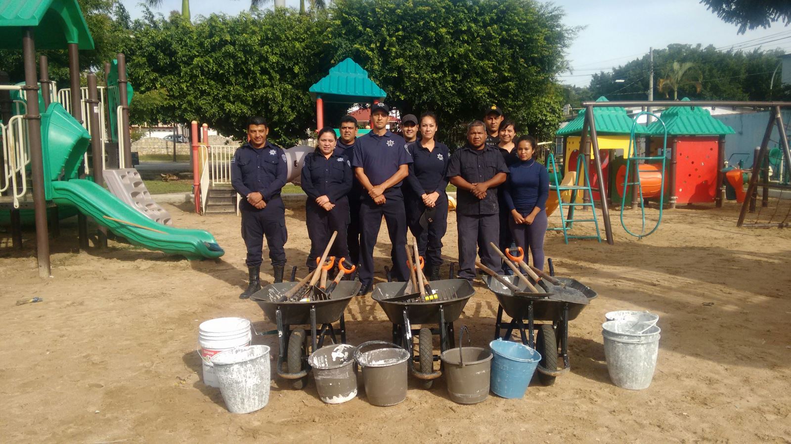 Con programa “Parque Seguro” de la SSP, policías y ciudadanos rehabilitan parque de Copoya