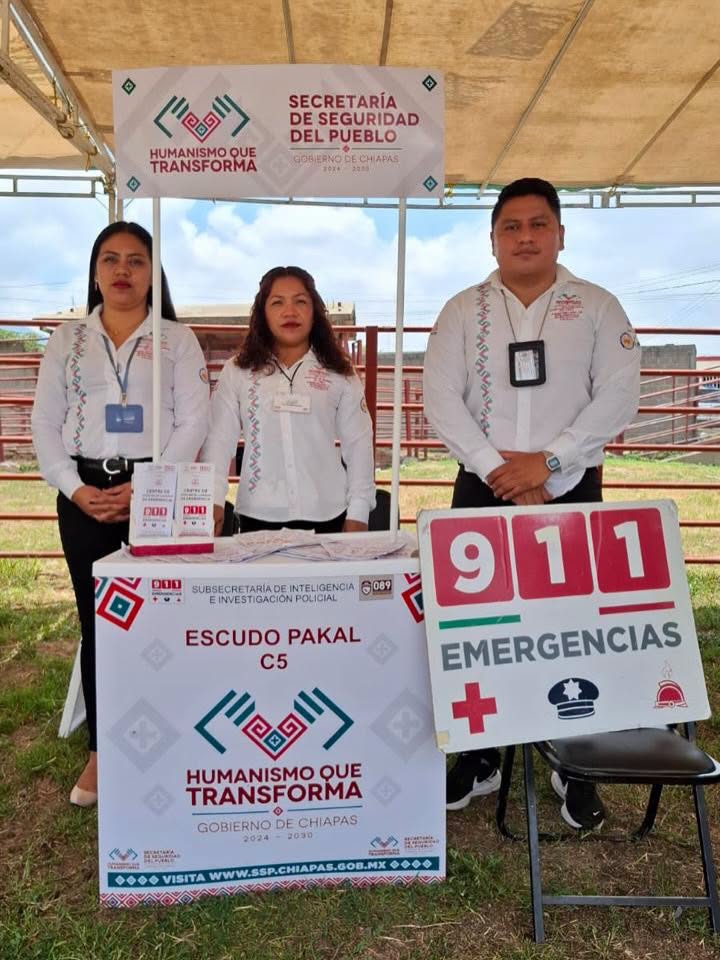Promueve Dirección Estatal C5 Escudo Pakal uso responsables de los números de Emergencia en la Feria de San Pedro A