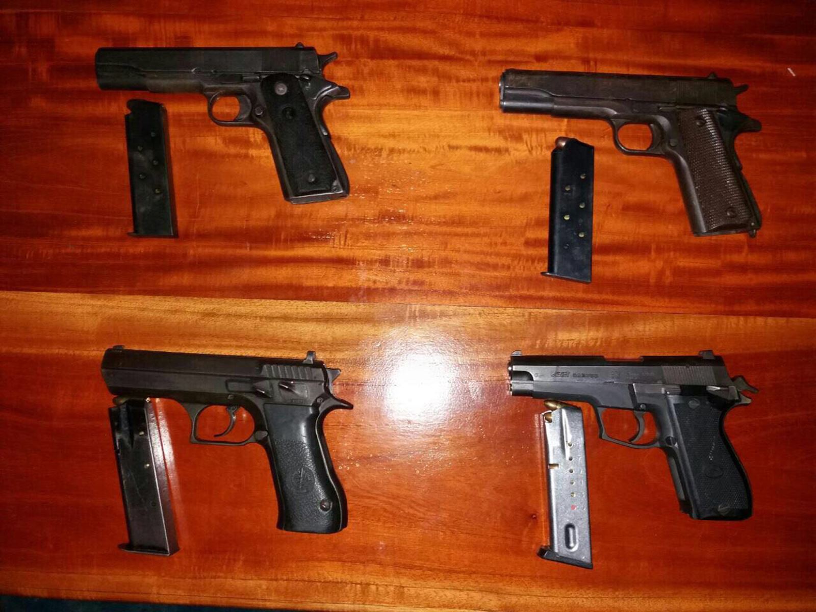 SSP detiene a cinco personas en puestos de control vehicular
