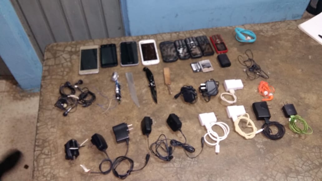 SSP realiza cacheo y cateo en Cerss de Pichucalco