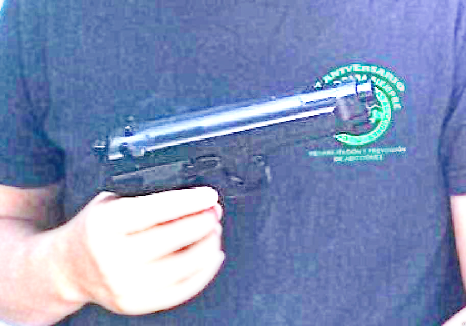 Detiene SSP a personas con droga y arma