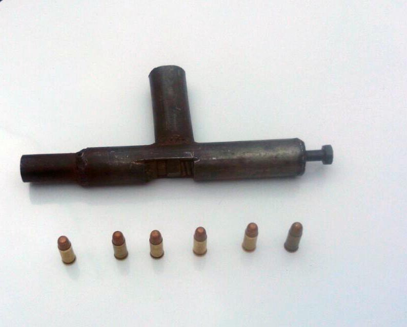 SSP y Policía Municipal frustran asalto y detienen a sujeto con arma hechiza.