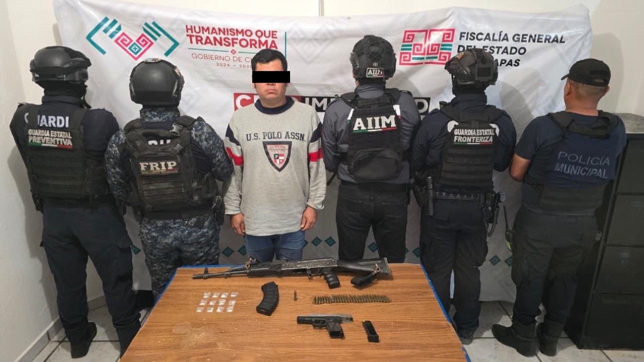Operativo de inteligencia permite asegurar armas, presuntos narcóticos y un vehículo robado en Ciudad Hidalgo: SSP