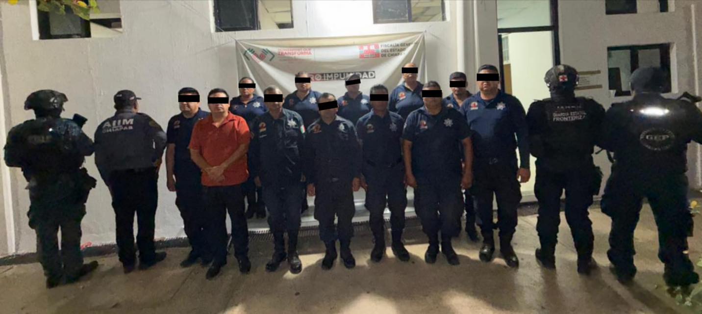 SSP, FGE y FGR detienen a 12 policías municipales de Mazatán; ley pareja y cero corrupción
