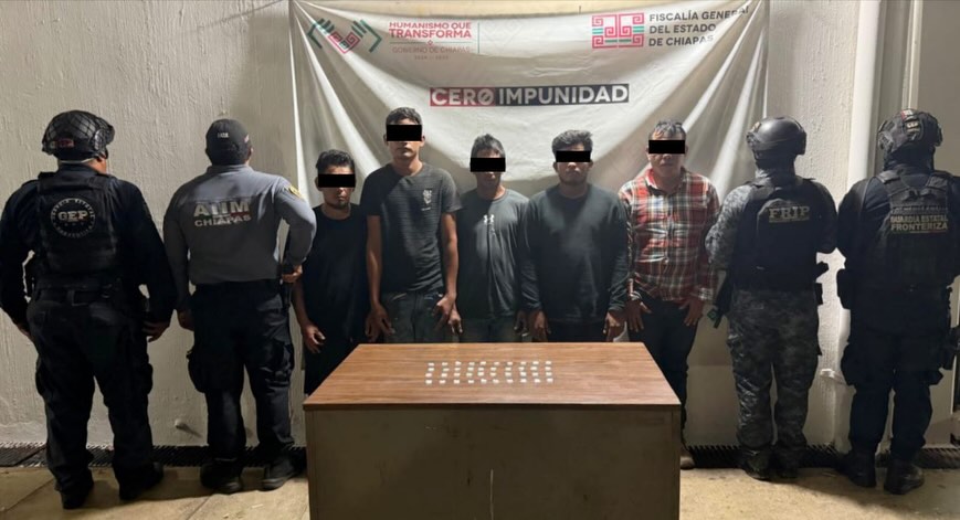 Cinco detenidos por presunto delito contra la salud en Huixtla