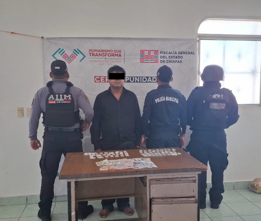 Detienen SSP y FGE a masculino por el posible delito contra la salud en Pantepec
