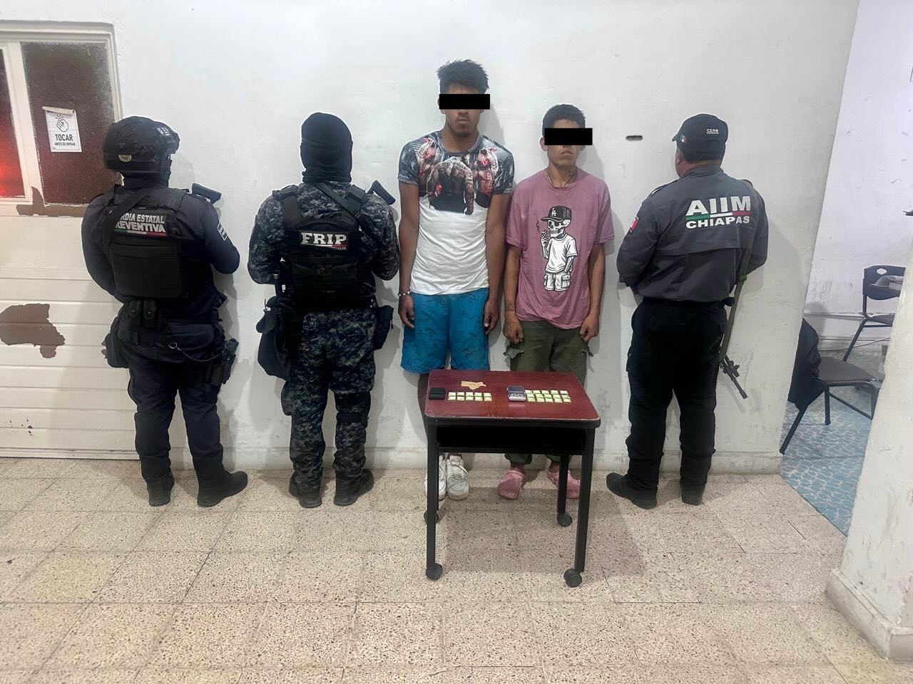 Detiene SSP a dos personas en flagrancia por delito contra la salud en su modalidad de narcomenudeo en Cintalapa 