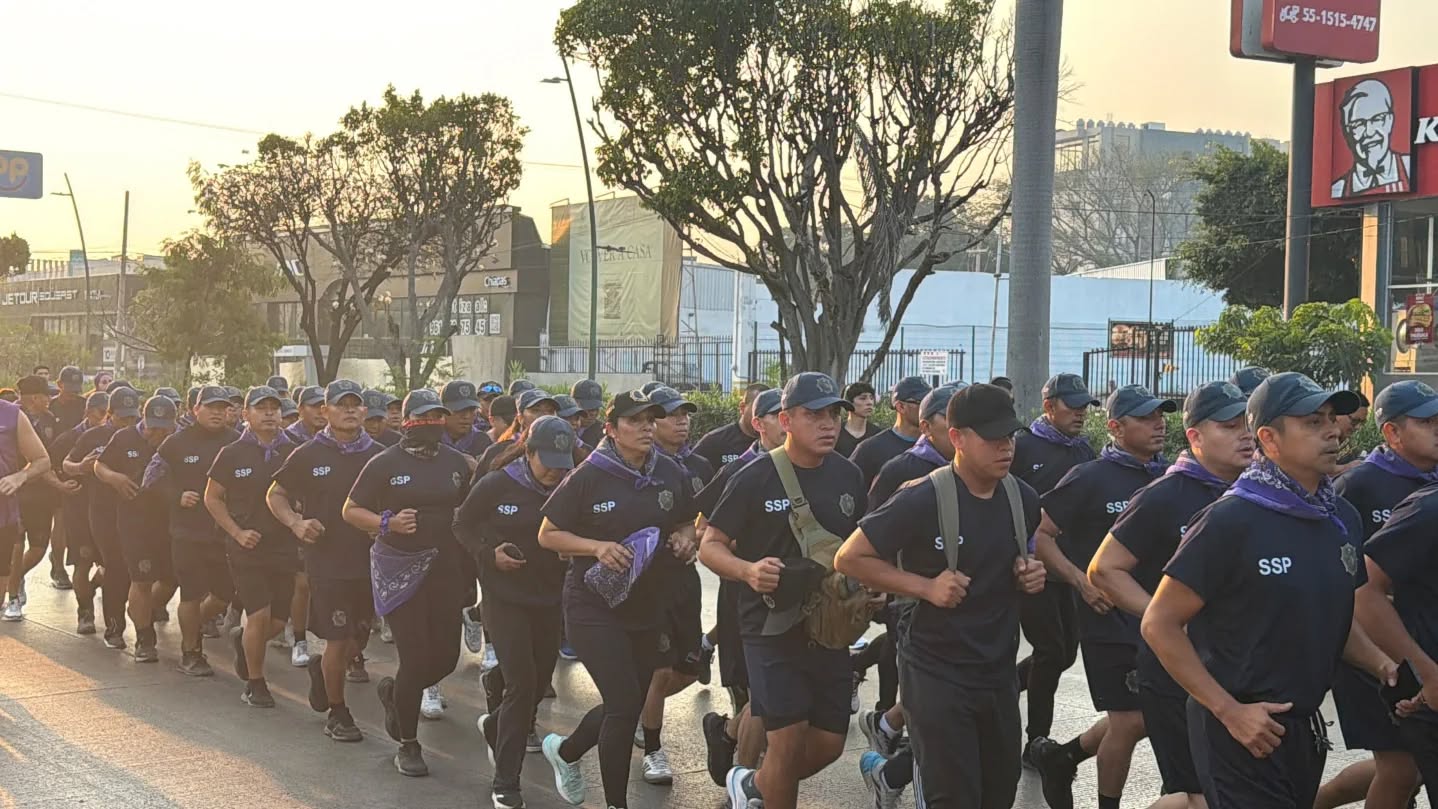 Cadetes de la USEPS participan en la Carrera Estatal “Mujer ¡Alza la Voz!”