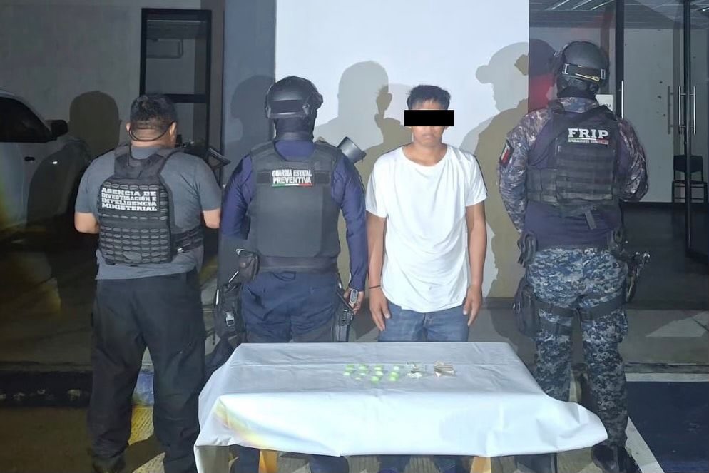 SSP y FGE detiene a una persona como probable responsable del delito contra la salud en Ángel Albino Corzo