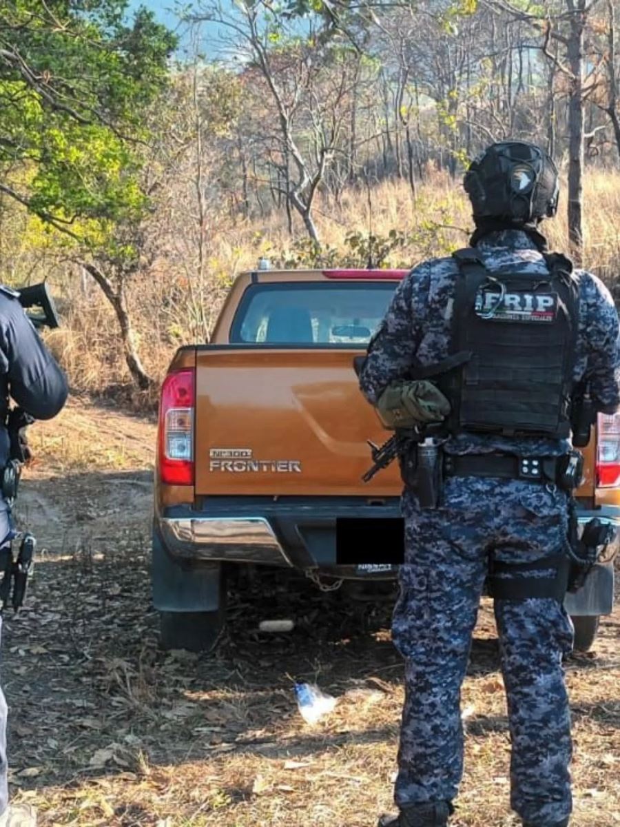 Asegura Fuerza de Reacción Inmediata Pakal, Guardia Estatal Preventiva y FGE, vehículo con reporte de robo 