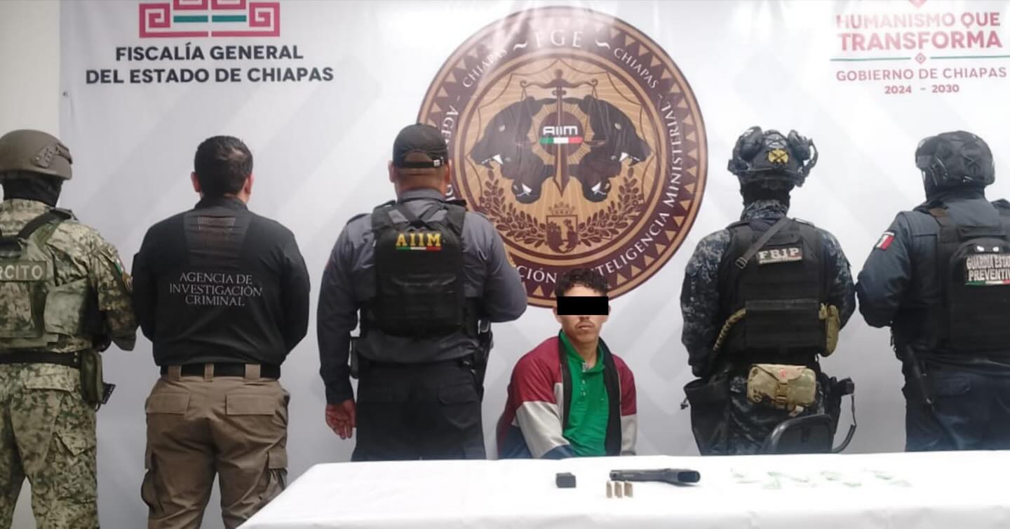 Presunto Integrante del cartel Chiapas y Guatemala detenido con arma de fuego y presunto cristal