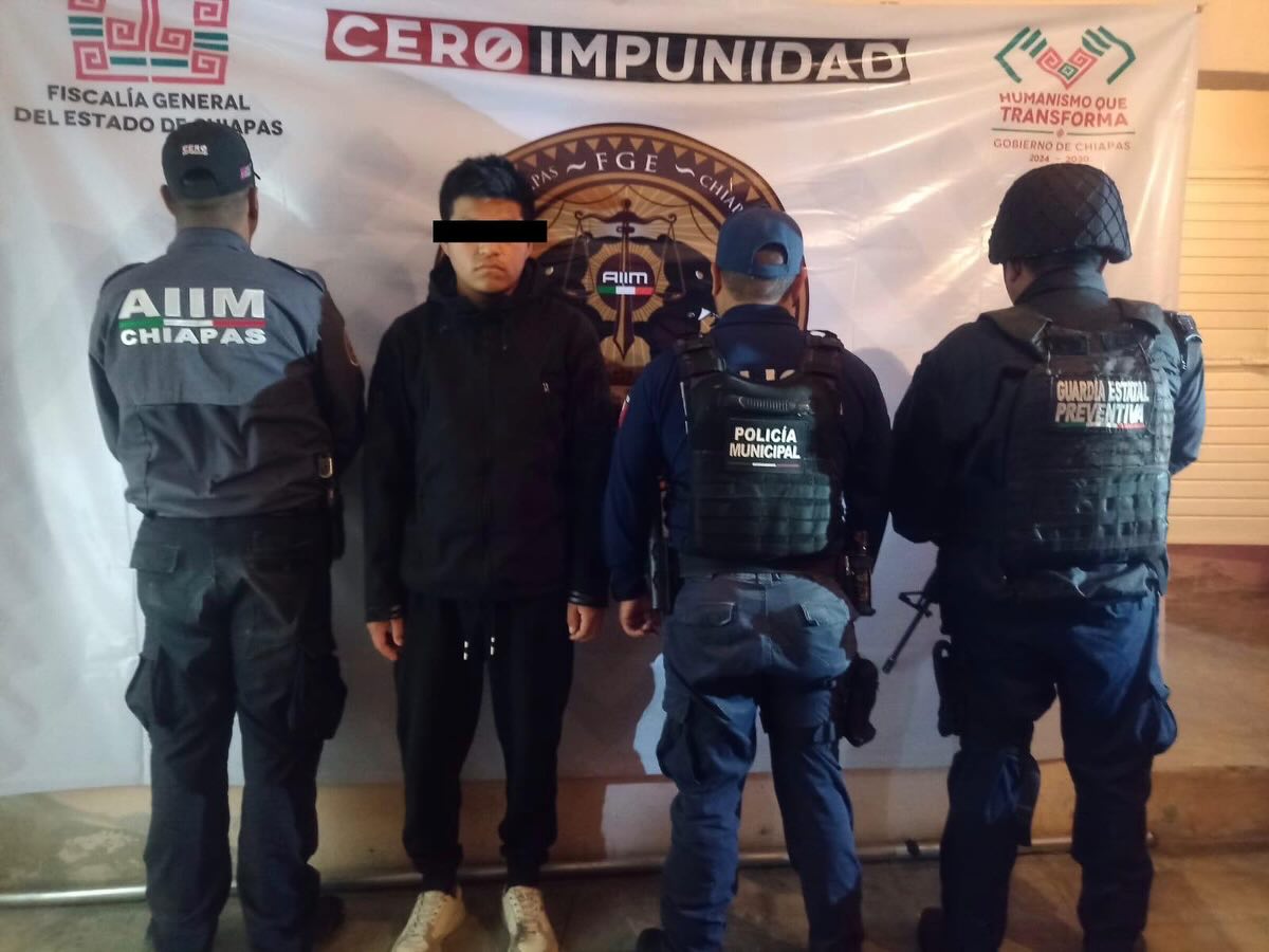 En operativo interinstitucional asegura persona por el delito de robo de vehículo en Bochil