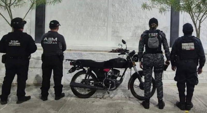 En coordinación interinstitucional aseguran motocicleta relacionada con abuso de confianza en Tuxtla Gutiérrez