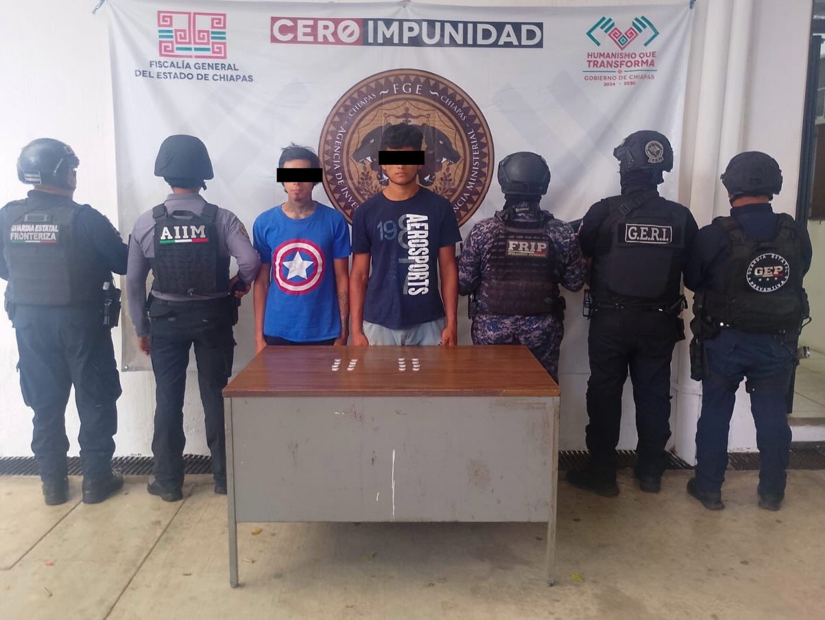 SSP y FGE detienen a dos masculinos como presuntos responsables del delito de posesión de narcóticos en Tapachula