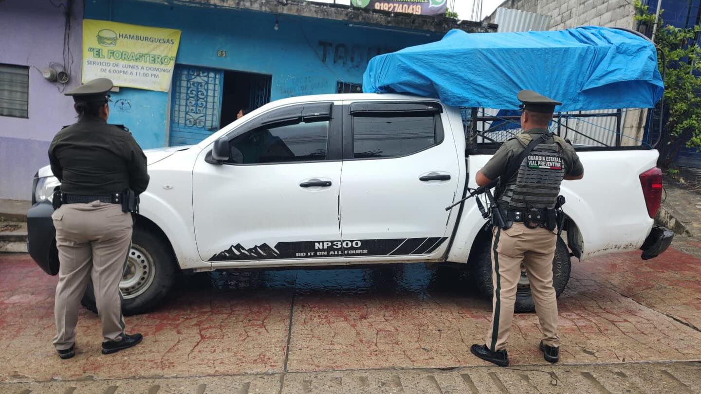 Guardia Estatal Preventiva logra localización de vehículo abandonado con reporte de robo en Simojovel