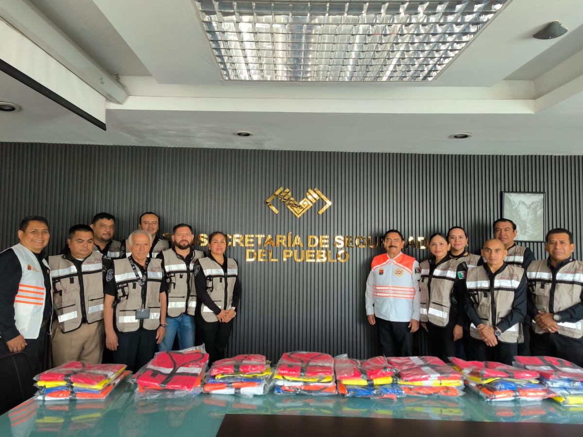 La Coordinación Técnica entrega Kits para los integrantes de las Brigadas de la Unidad Interna de Protección Civil