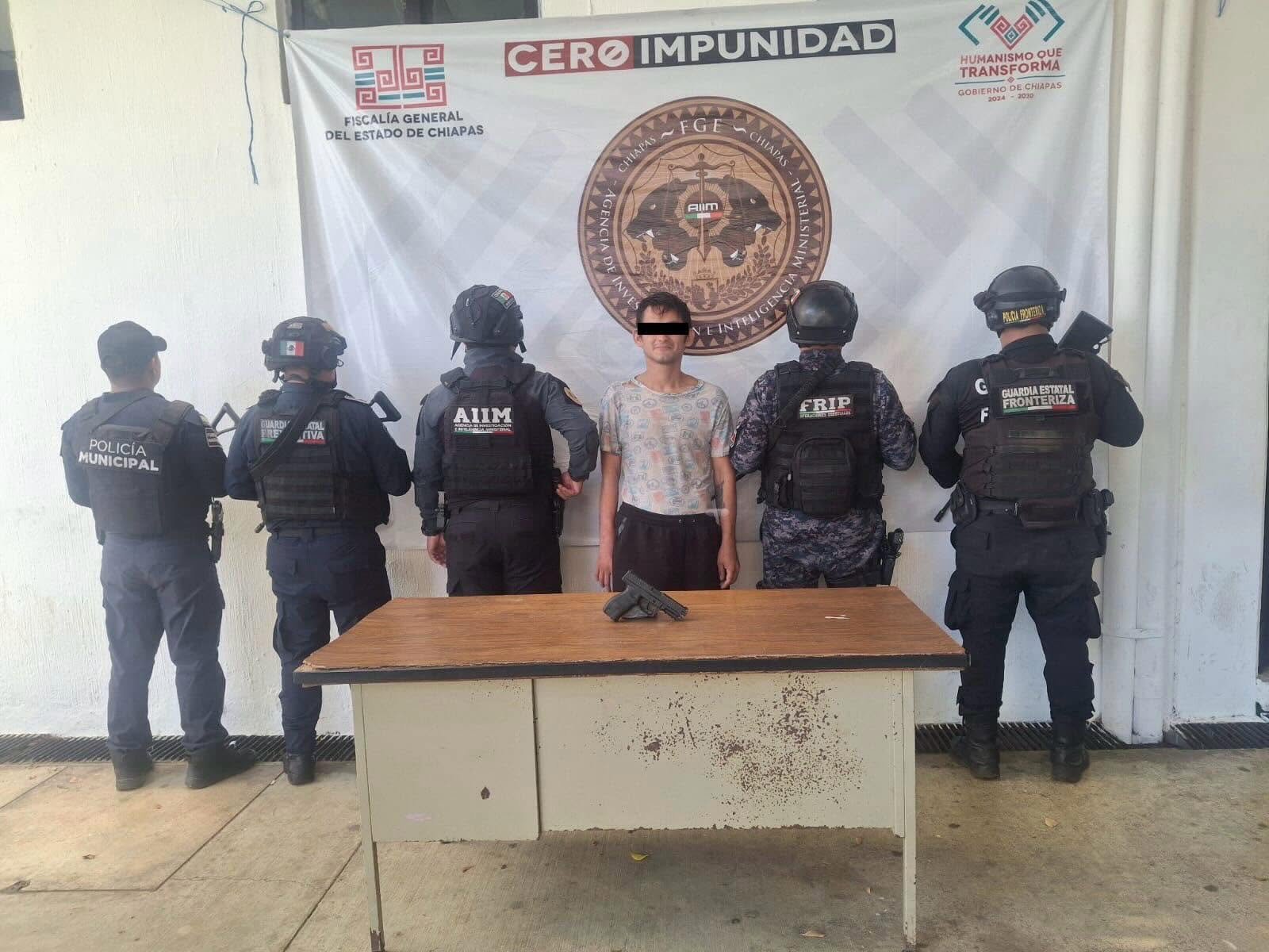 Grupo interinstitucional detiene a masculino por portación de arma réplica en Tapachula