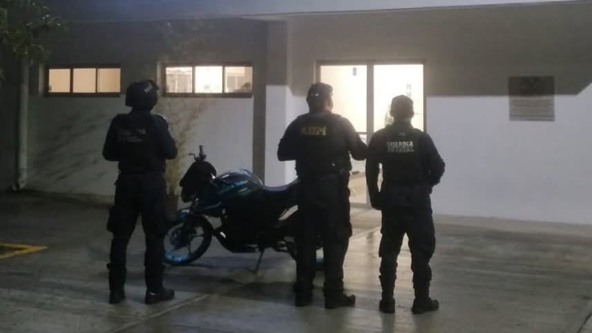En acción interinstitucional aseguran vehículo con reporte de robo en Motozintla