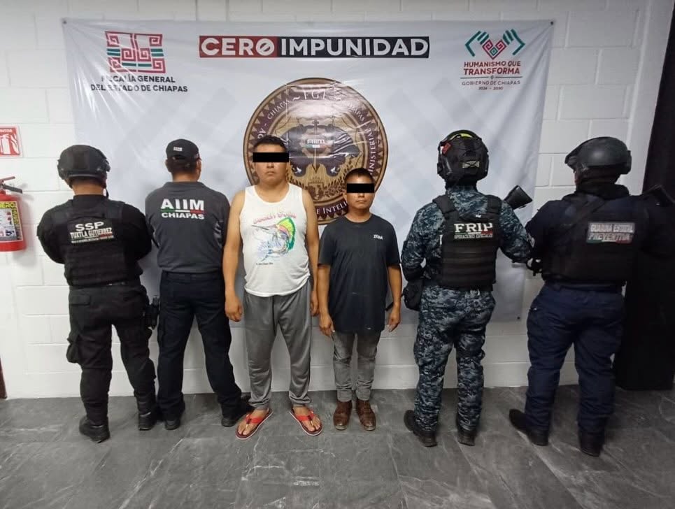 En coordinación interinstitucional detienen a dos personas por presuntos delitos contra la salud en Tuxtla Gtz 