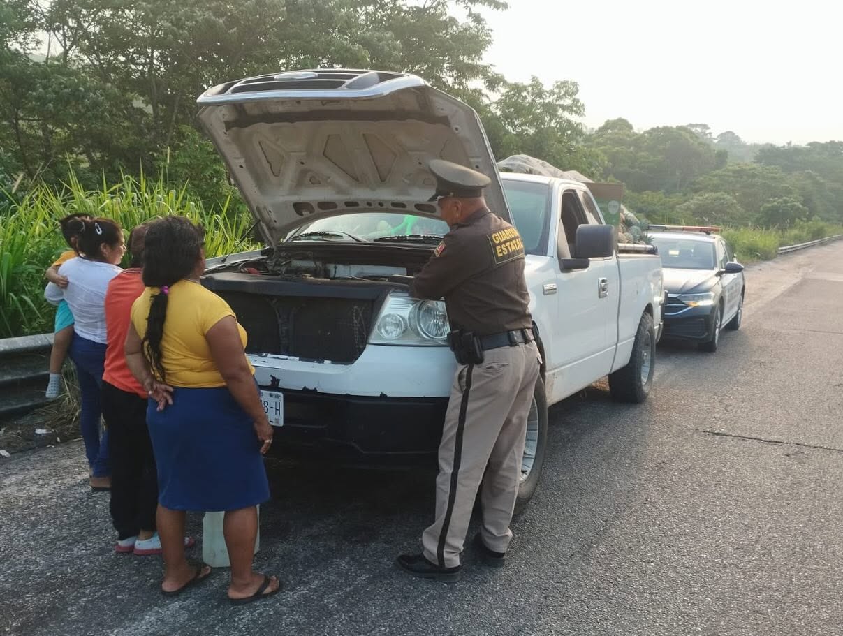 Guardia Estatal de Caminos fortalece acciones de auxilio vial y acompañamiento turístico en carreteras de Chiapas