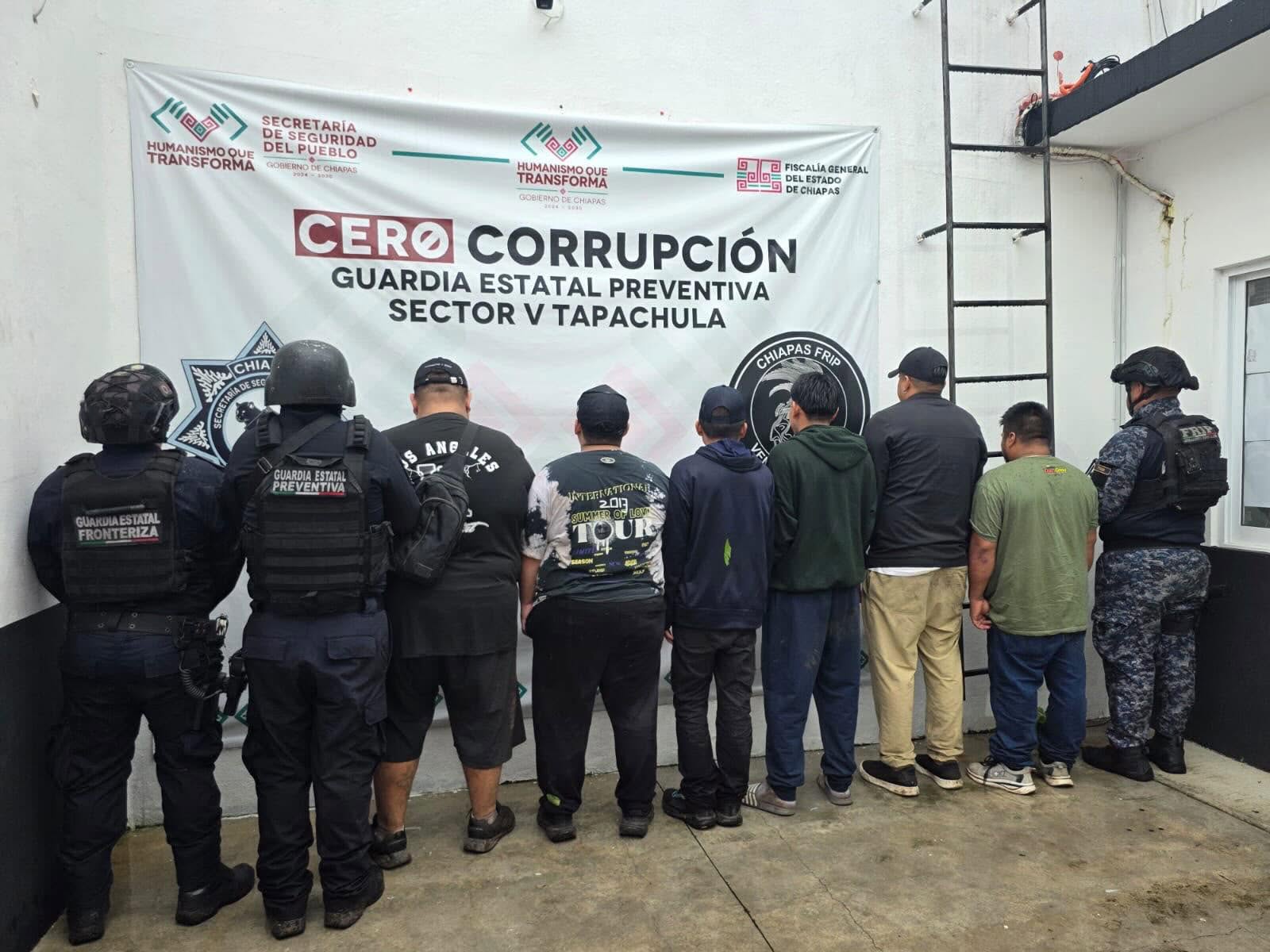 SSP participa en rescate humanitario y asegura vehículo presuntamente vinculado al tráfico de personas en Tapachula