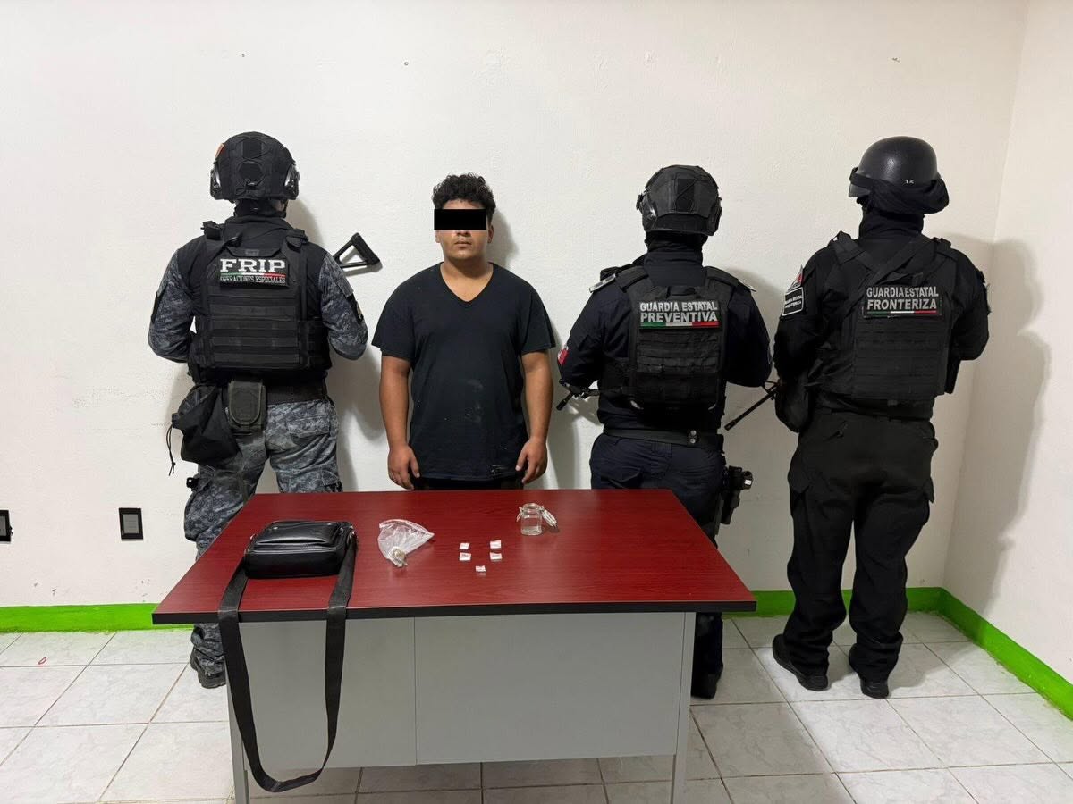Detiene SSP a dos personas por presuntos delitos contra la salud en Huixtla