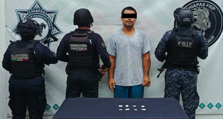Dos detenidos por posesión de presuntos narcóticos en Tapachula