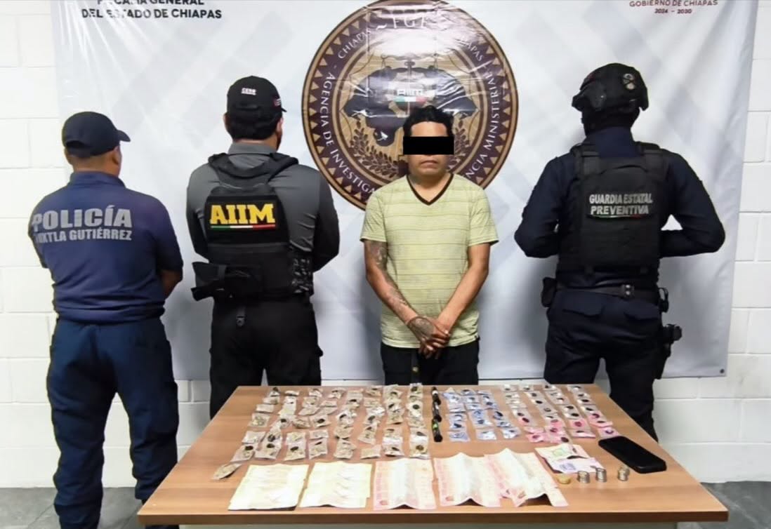 Dos presuntos narcomenudistas detenidos en Tuxtla Gutiérrez