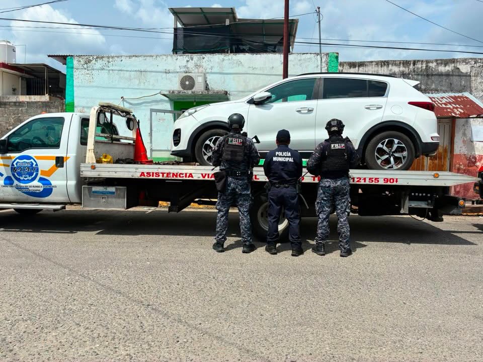 Aseguraran tres vehículos en Tapachula y Ocozocoautla de Espinosa 