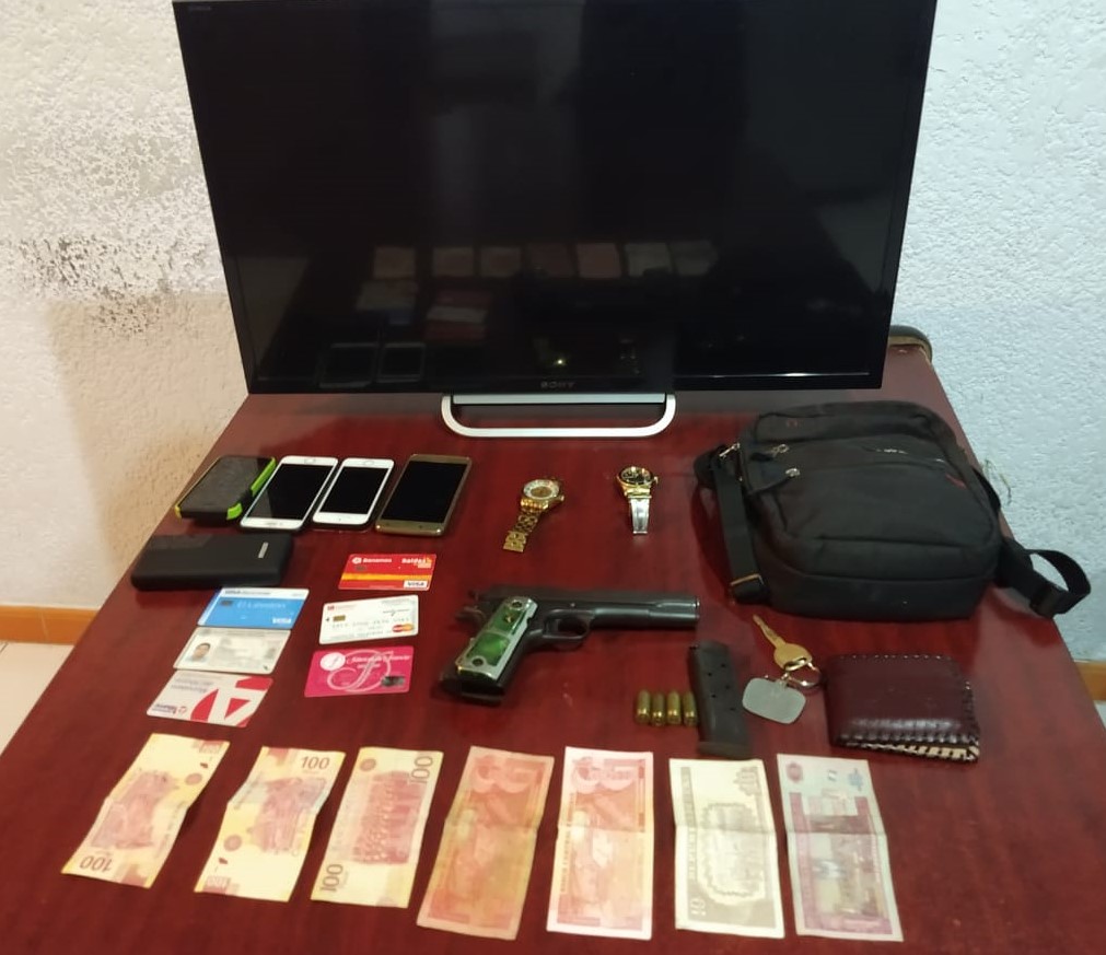 Detiene SSP a dos personas con arma de fuego y droga