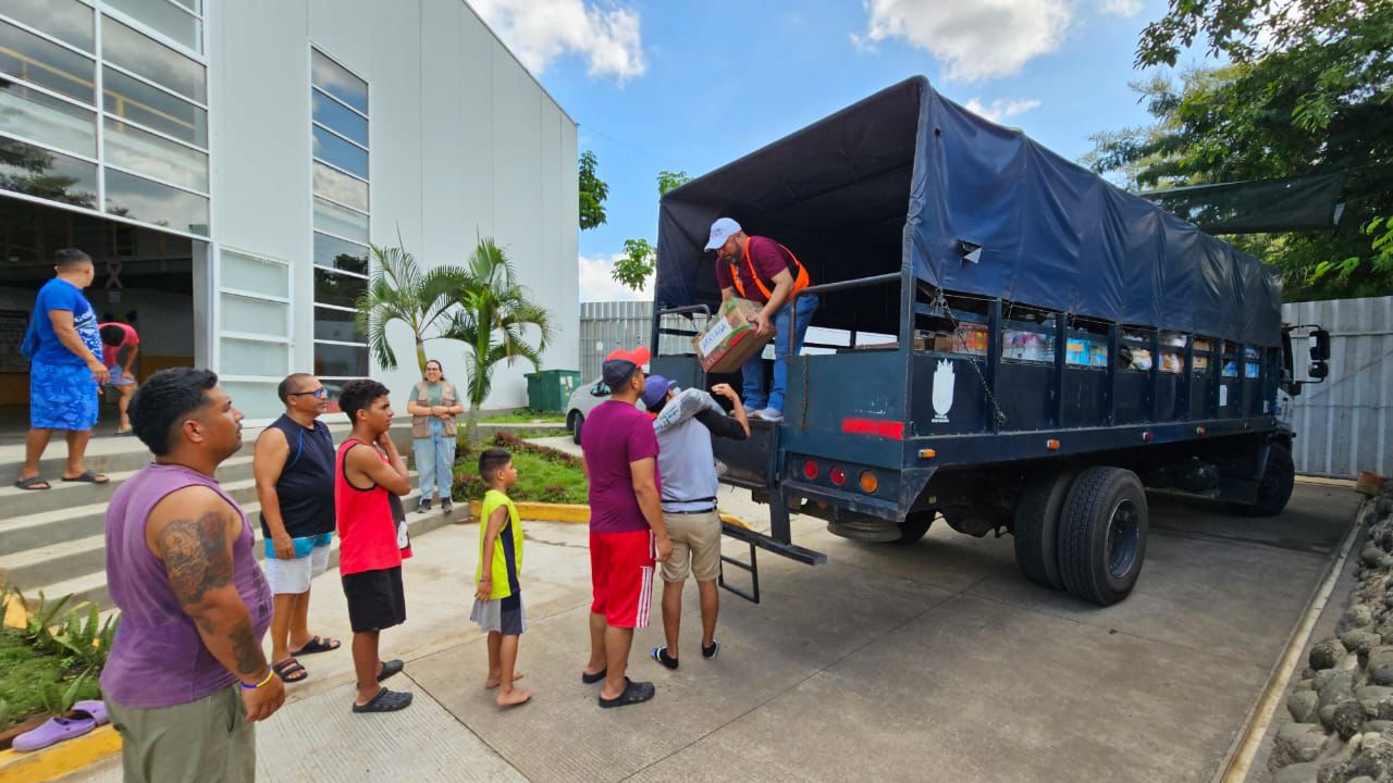 Entrega SSyPC ayuda humanitaria a refugios y albergues en Tapachula