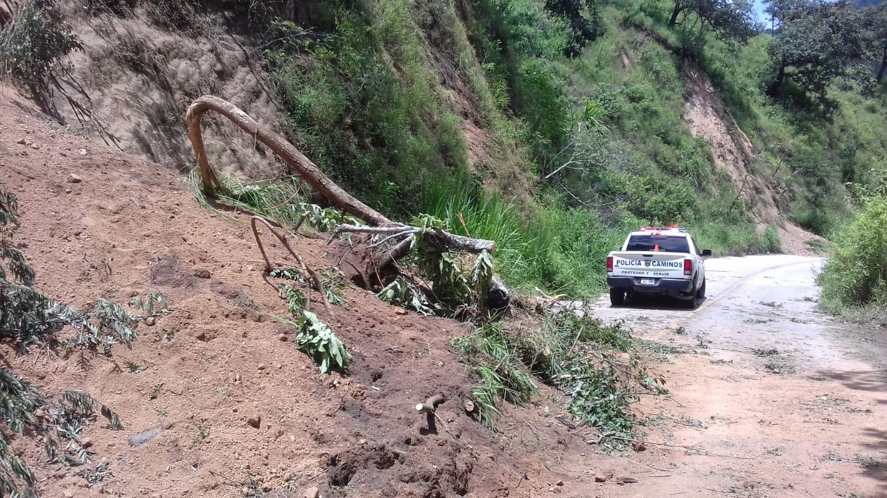Apoya SSP en tramos estatales por temporada de lluvias