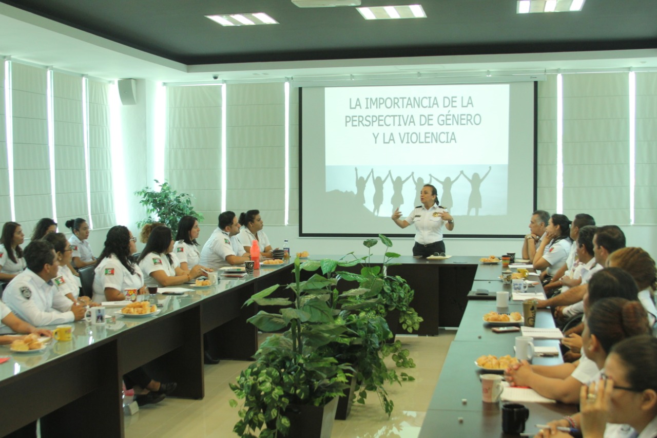 Personal de la SSP recibe capacitación en desarrollo humano con enfoque de género