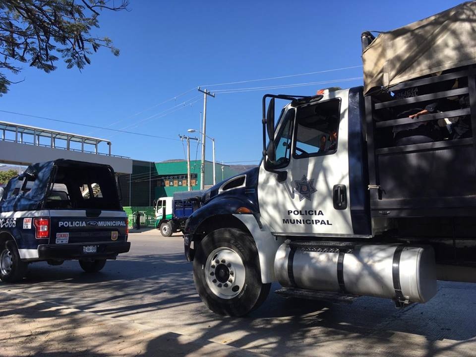 SSP detiene a nueve personas, libera la vía y recupera edificio tomado