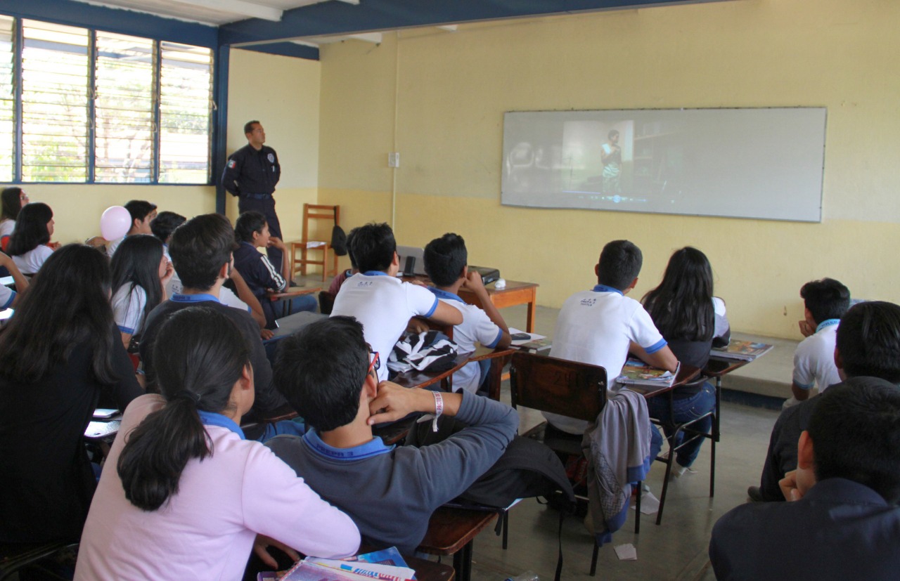 SSP lleva Programa Fuerza Escolar a Preparatoria número 3 de Tuxtla Gutiérrez